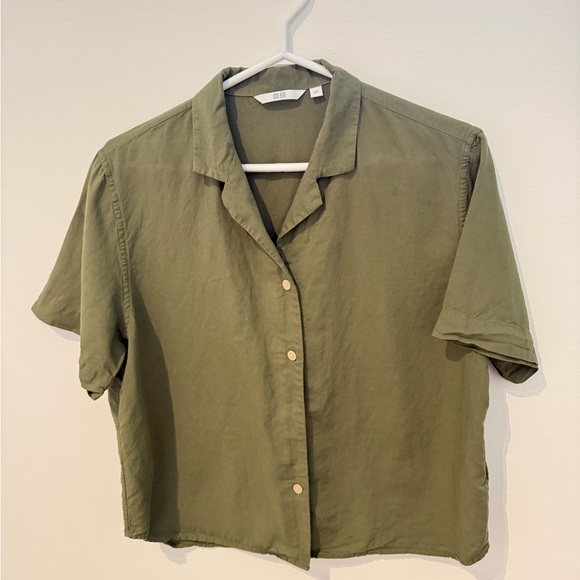 Uniqlo Khaki linen short sleeve shirt - Picture 1 of 3